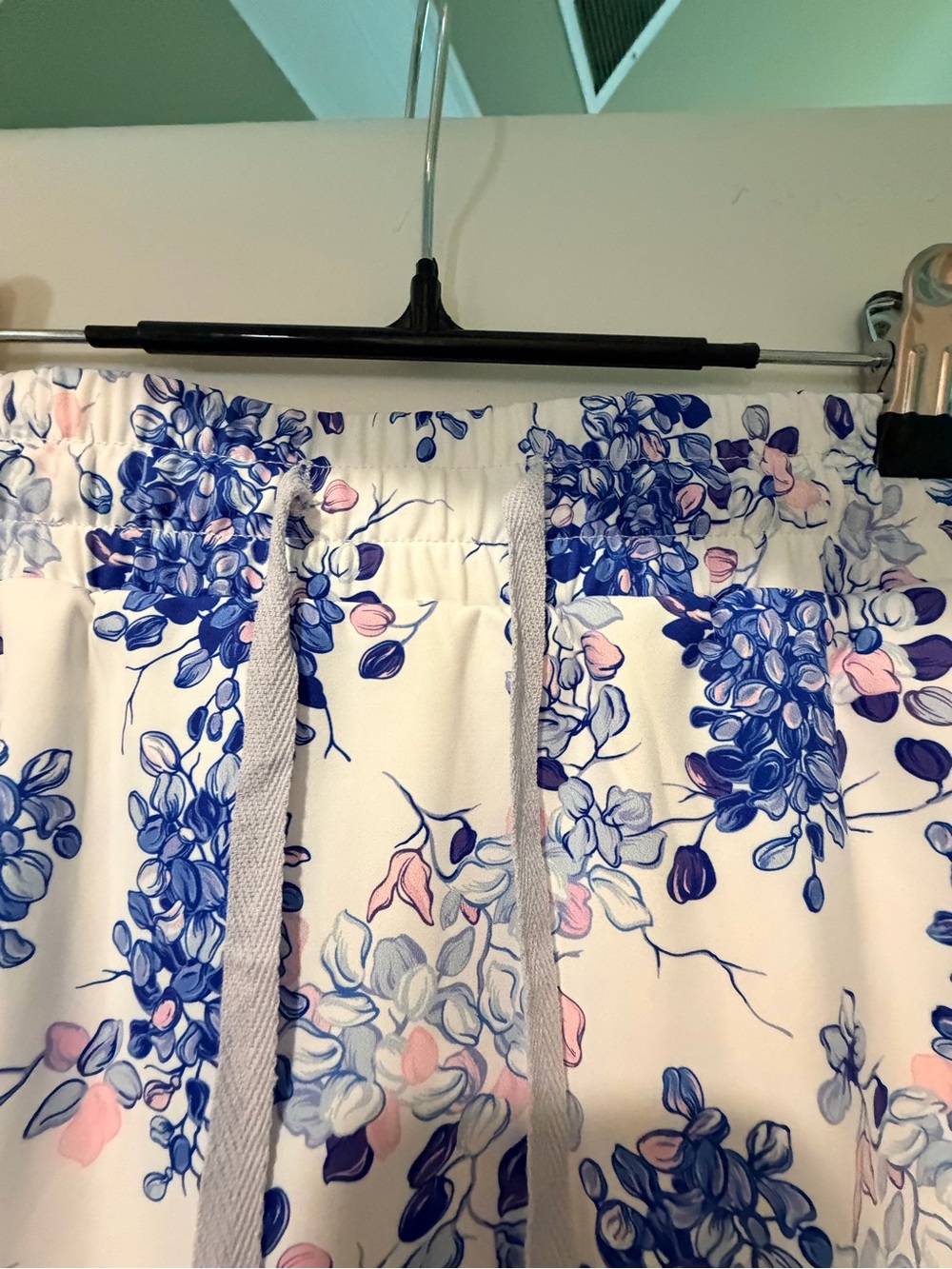Simply Southern White Skort with Blue and Pink Floral Clusters - Picture 3 of 9